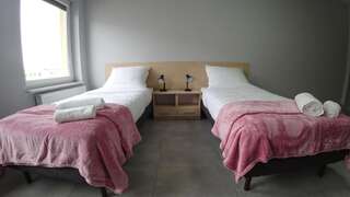 Апарт-отели Apartamenty Kozienice Козенице Двухместный номер с 1 кроватью, дополнительной кроватью и собственной ванной комнатой-6